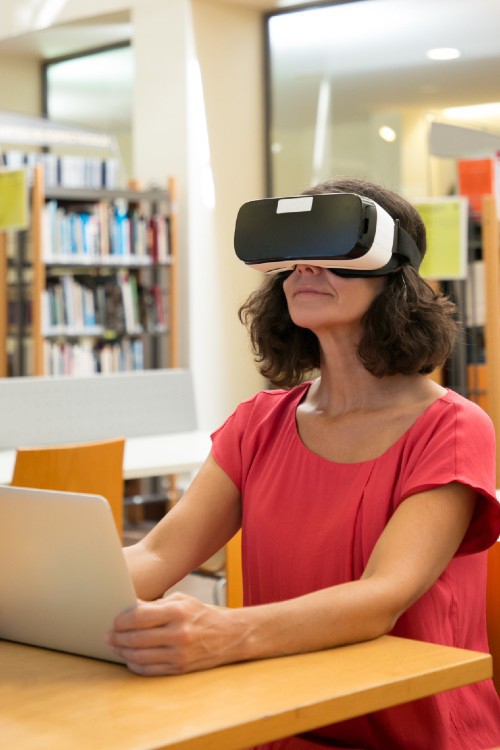 Educação digital que <b>transforma realidades</b>