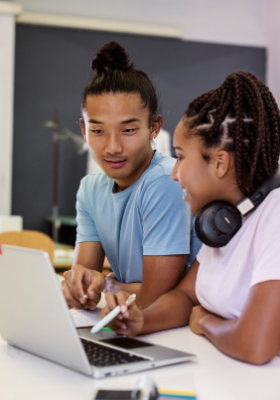 Muito além de uma <b>plataforma de ensino</b>